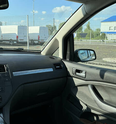 Серый Форд Си-Макс, объемом двигателя 1.6 л и пробегом 218 тыс. км за 5350 $, фото 10 на Automoto.ua