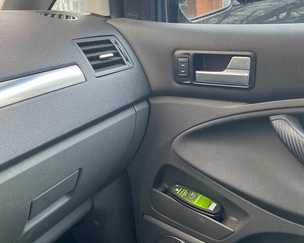 Серый Форд Си-Макс, объемом двигателя 2 л и пробегом 360 тыс. км за 6800 $, фото 27 на Automoto.ua