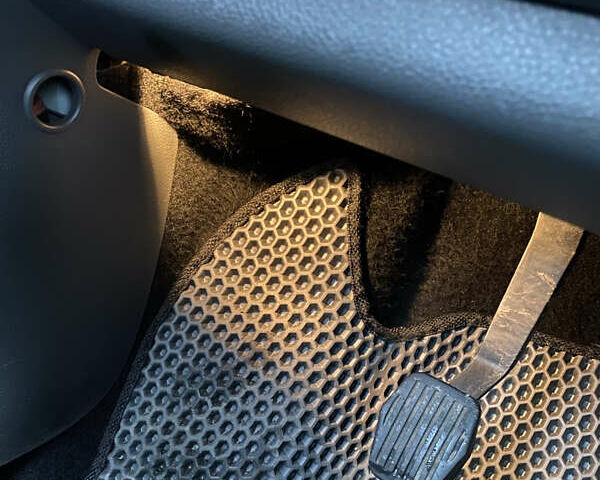 Сірий Форд Сі-Макс, об'ємом двигуна 1.8 л та пробігом 254 тис. км за 6100 $, фото 3 на Automoto.ua