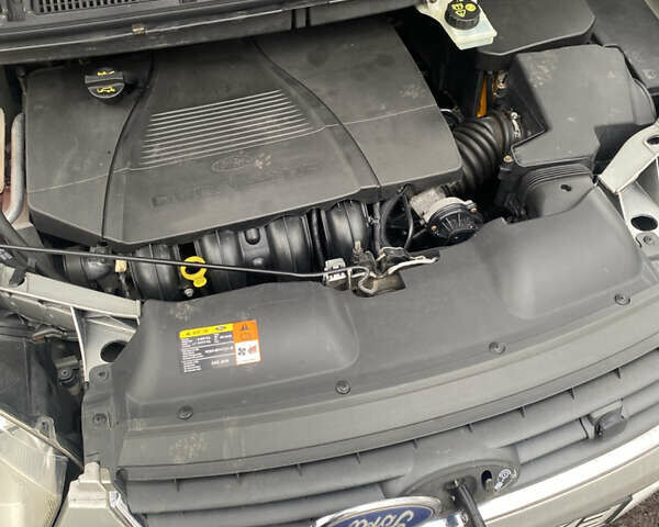 Сірий Форд Сі-Макс, об'ємом двигуна 1.8 л та пробігом 254 тис. км за 6100 $, фото 26 на Automoto.ua