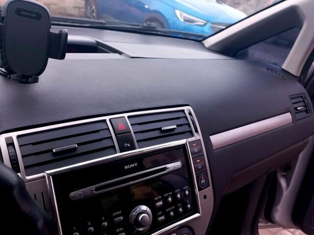 Серый Форд Си-Макс, объемом двигателя 0 л и пробегом 194 тыс. км за 5600 $, фото 15 на Automoto.ua