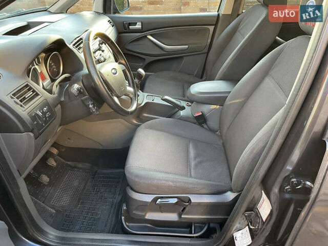 Серый Форд Си-Макс, объемом двигателя 1.56 л и пробегом 305 тыс. км за 5400 $, фото 15 на Automoto.ua