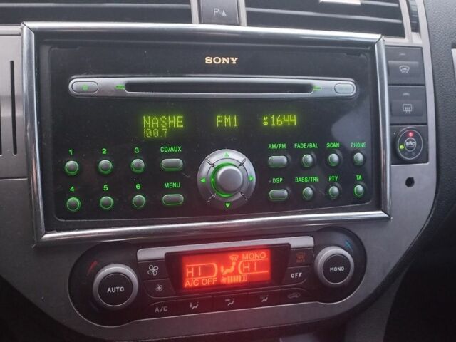 Серый Форд Си-Макс, объемом двигателя 0 л и пробегом 194 тыс. км за 5600 $, фото 18 на Automoto.ua