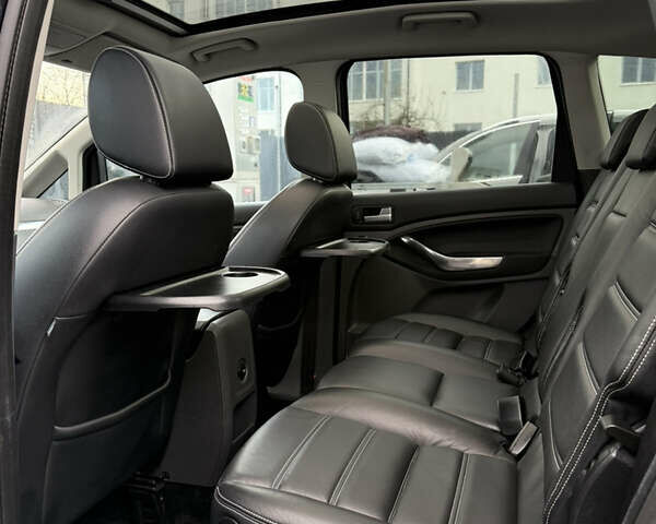 Серый Форд Си-Макс, объемом двигателя 1.6 л и пробегом 146 тыс. км за 6700 $, фото 72 на Automoto.ua