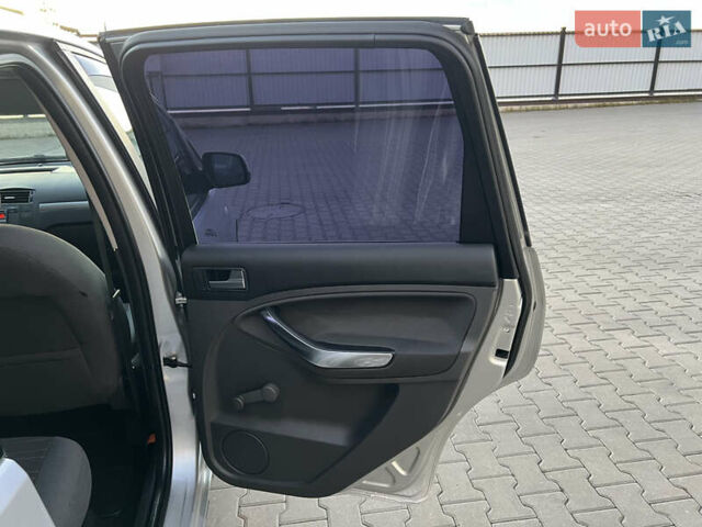 Серый Форд Си-Макс, объемом двигателя 1.8 л и пробегом 181 тыс. км за 5300 $, фото 69 на Automoto.ua