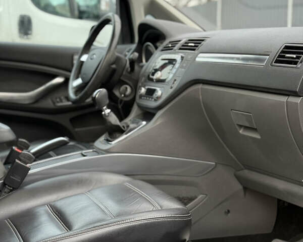 Серый Форд Си-Макс, объемом двигателя 1.6 л и пробегом 146 тыс. км за 6700 $, фото 53 на Automoto.ua