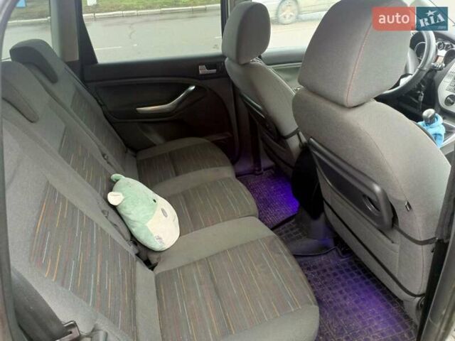 Сірий Форд Сі-Макс, об'ємом двигуна 1.6 л та пробігом 260 тис. км за 5500 $, фото 3 на Automoto.ua