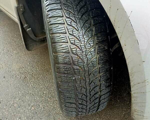 Сірий Форд Сі-Макс, об'ємом двигуна 1.6 л та пробігом 260 тис. км за 5500 $, фото 10 на Automoto.ua