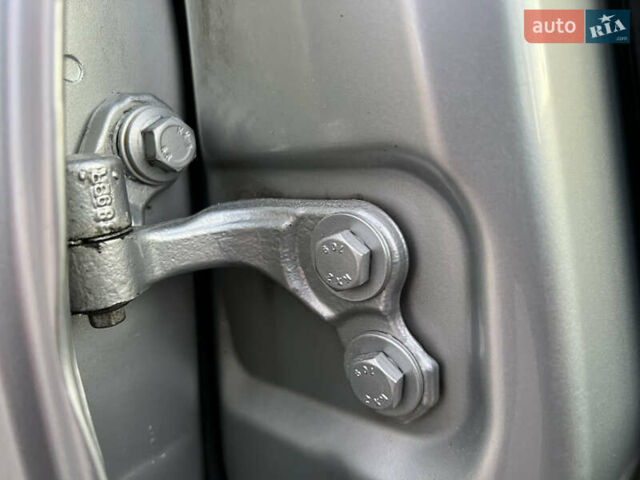 Серый Форд Си-Макс, объемом двигателя 1.8 л и пробегом 181 тыс. км за 5300 $, фото 77 на Automoto.ua