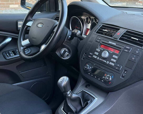 Сірий Форд Сі-Макс, об'ємом двигуна 1.6 л та пробігом 269 тис. км за 5500 $, фото 9 на Automoto.ua