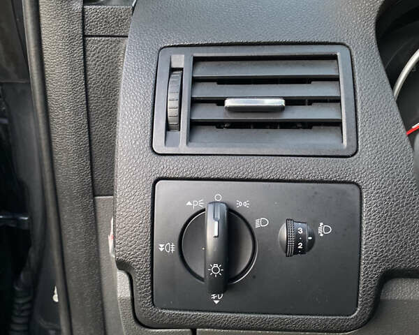 Серый Форд Си-Макс, объемом двигателя 1.6 л и пробегом 217 тыс. км за 5800 $, фото 24 на Automoto.ua