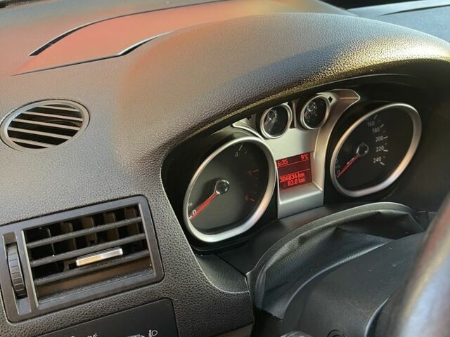 Серый Форд Си-Макс, объемом двигателя 1.6 л и пробегом 305 тыс. км за 5600 $, фото 13 на Automoto.ua