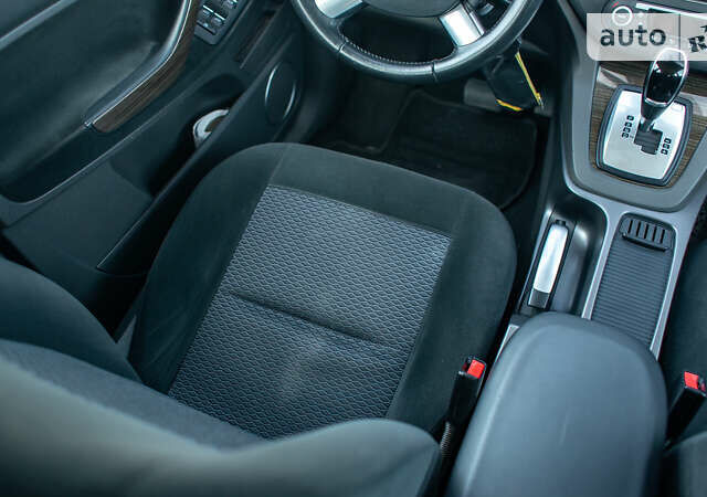 Сірий Форд Сі-Макс, об'ємом двигуна 2 л та пробігом 188 тис. км за 7900 $, фото 52 на Automoto.ua