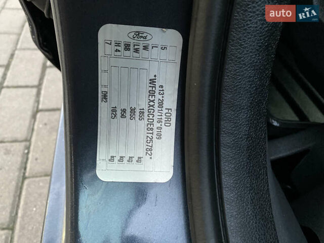 Серый Форд Си-Макс, объемом двигателя 1.6 л и пробегом 217 тыс. км за 5800 $, фото 17 на Automoto.ua