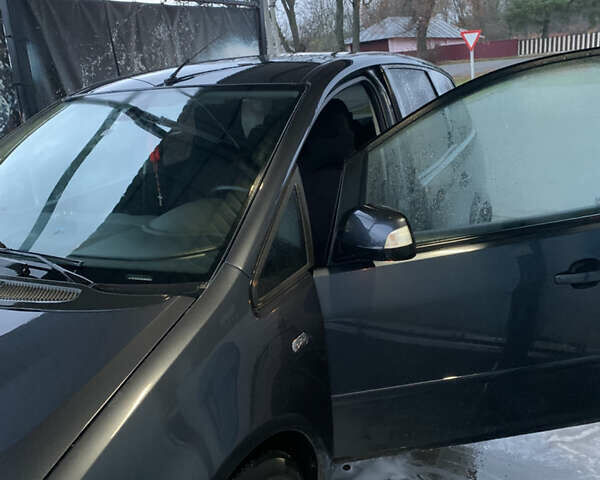 Сірий Форд Сі-Макс, об'ємом двигуна 1.6 л та пробігом 227 тис. км за 5800 $, фото 18 на Automoto.ua