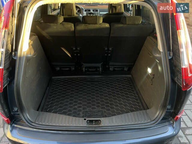 Серый Форд Си-Макс, объемом двигателя 1.56 л и пробегом 305 тыс. км за 5400 $, фото 25 на Automoto.ua