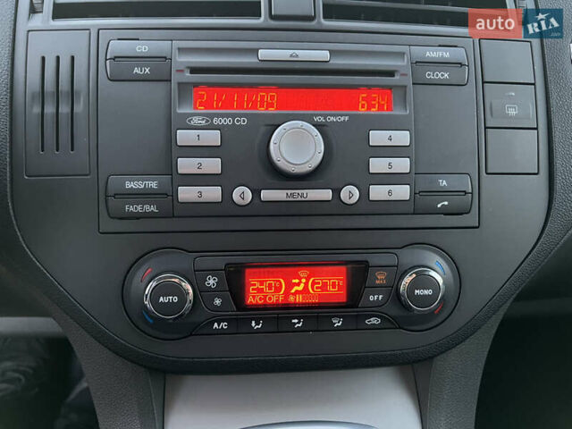 Серый Форд Си-Макс, объемом двигателя 1.8 л и пробегом 181 тыс. км за 5300 $, фото 102 на Automoto.ua