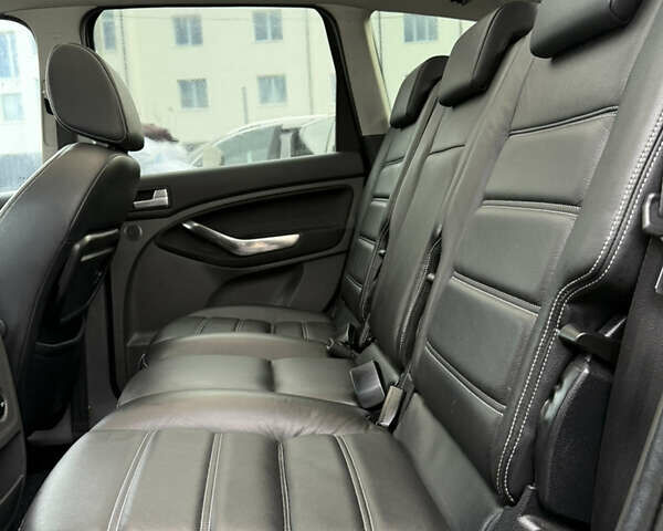 Серый Форд Си-Макс, объемом двигателя 1.6 л и пробегом 146 тыс. км за 6700 $, фото 77 на Automoto.ua