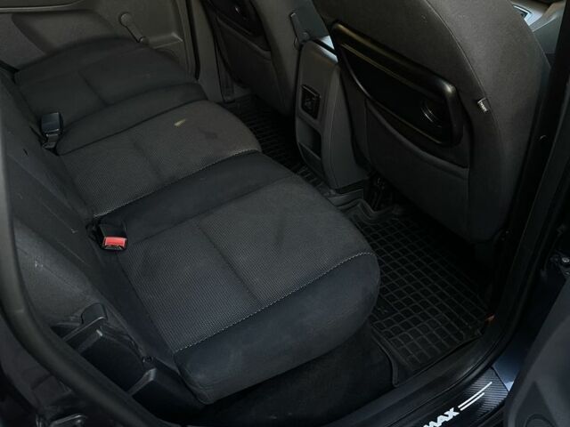 Серый Форд Си-Макс, объемом двигателя 1.6 л и пробегом 305 тыс. км за 5600 $, фото 18 на Automoto.ua