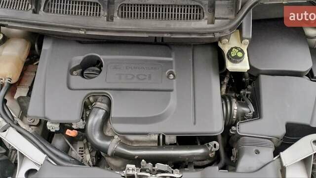 Сірий Форд Сі-Макс, об'ємом двигуна 1.6 л та пробігом 159 тис. км за 6800 $, фото 12 на Automoto.ua