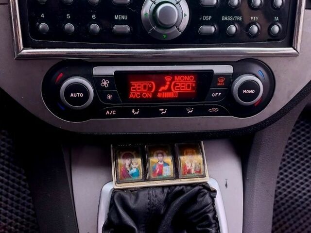 Серый Форд Си-Макс, объемом двигателя 0 л и пробегом 194 тыс. км за 5600 $, фото 13 на Automoto.ua