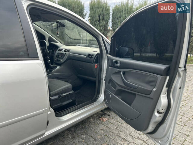 Сірий Форд Сі-Макс, об'ємом двигуна 1.56 л та пробігом 344 тис. км за 5699 $, фото 11 на Automoto.ua