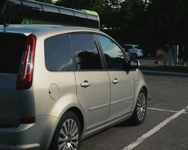 Серый Форд Си-Макс, объемом двигателя 1.56 л и пробегом 200 тыс. км за 6600 $, фото 3 на Automoto.ua