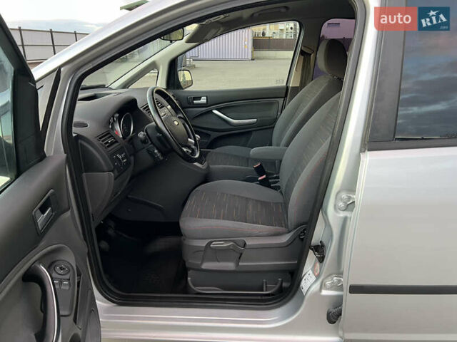 Серый Форд Си-Макс, объемом двигателя 1.8 л и пробегом 181 тыс. км за 5300 $, фото 48 на Automoto.ua