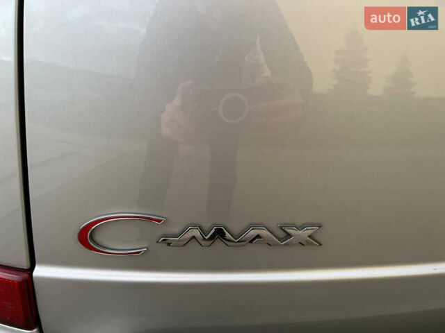 Серый Форд Си-Макс, объемом двигателя 1.8 л и пробегом 181 тыс. км за 5300 $, фото 41 на Automoto.ua