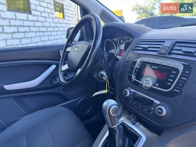 Серый Форд Си-Макс, объемом двигателя 1.8 л и пробегом 150 тыс. км за 6750 $, фото 40 на Automoto.ua