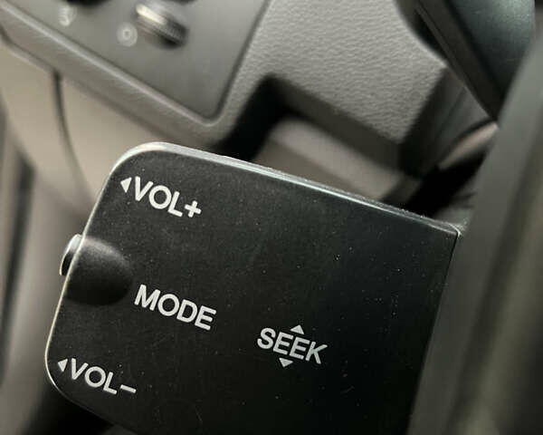 Серый Форд Си-Макс, объемом двигателя 1.8 л и пробегом 181 тыс. км за 5300 $, фото 52 на Automoto.ua