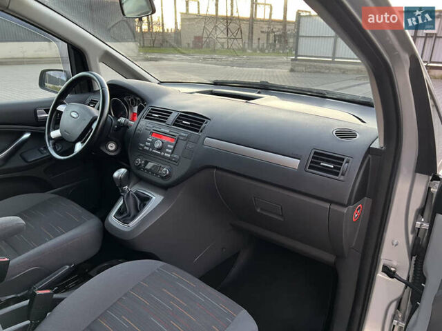 Серый Форд Си-Макс, объемом двигателя 1.8 л и пробегом 181 тыс. км за 5300 $, фото 74 на Automoto.ua