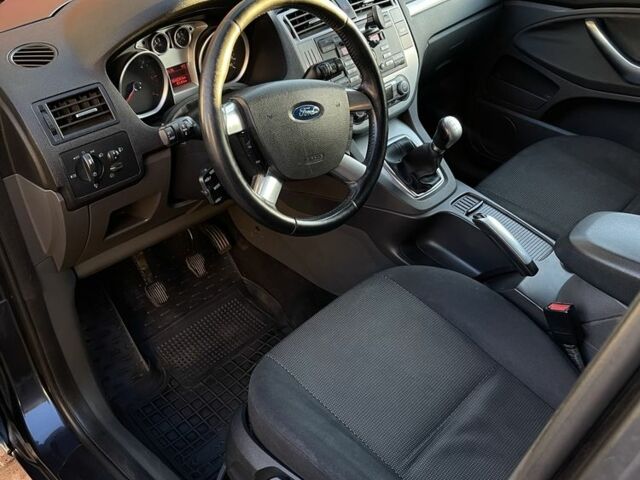 Серый Форд Си-Макс, объемом двигателя 1.6 л и пробегом 305 тыс. км за 5600 $, фото 11 на Automoto.ua