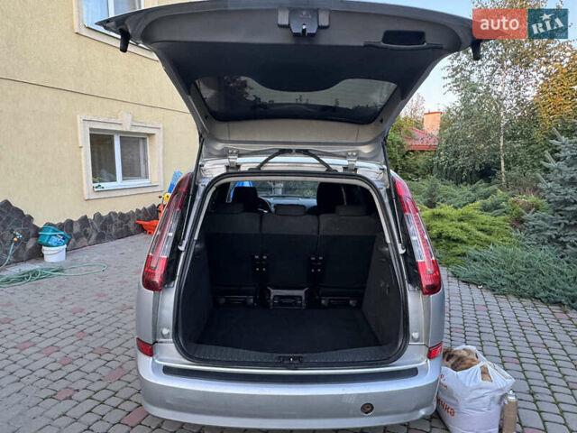 Сірий Форд Сі-Макс, об'ємом двигуна 2 л та пробігом 160 тис. км за 6000 $, фото 1 на Automoto.ua