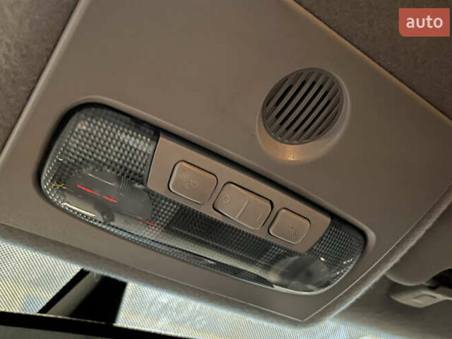 Сірий Форд Сі-Макс, об'ємом двигуна 1.56 л та пробігом 320 тис. км за 6500 $, фото 15 на Automoto.ua