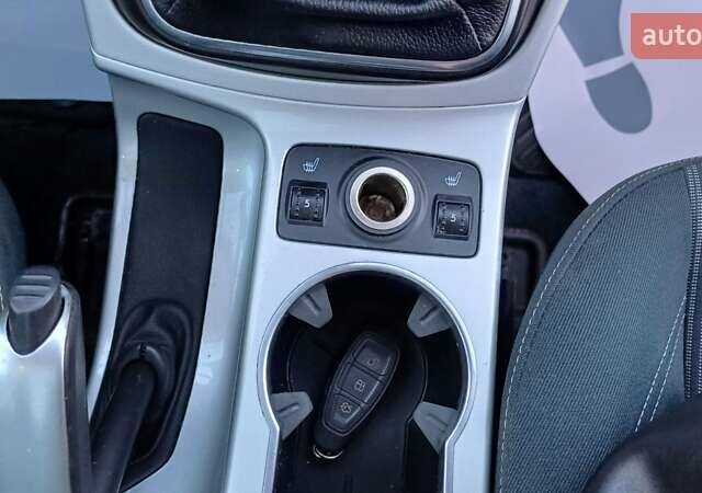 Серый Форд Си-Макс, объемом двигателя 1.6 л и пробегом 267 тыс. км за 7999 $, фото 23 на Automoto.ua