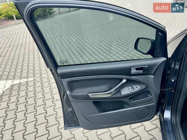 Серый Форд Си-Макс, объемом двигателя 1.8 л и пробегом 200 тыс. км за 6450 $, фото 13 на Automoto.ua