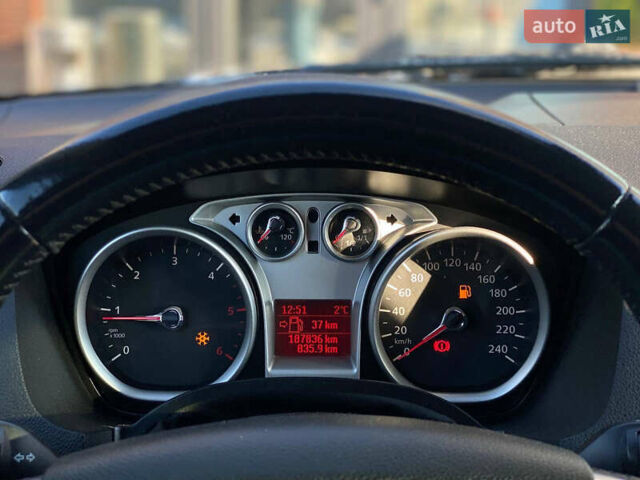 Серый Форд Си-Макс, объемом двигателя 1.8 л и пробегом 188 тыс. км за 7700 $, фото 20 на Automoto.ua