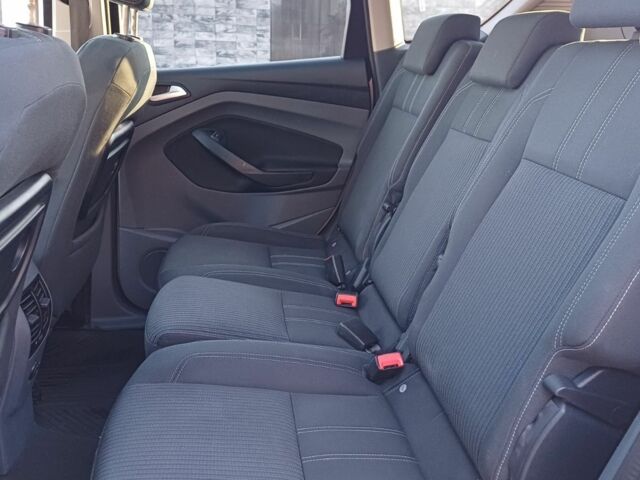 Серый Форд Си-Макс, объемом двигателя 1.6 л и пробегом 267 тыс. км за 7999 $, фото 18 на Automoto.ua