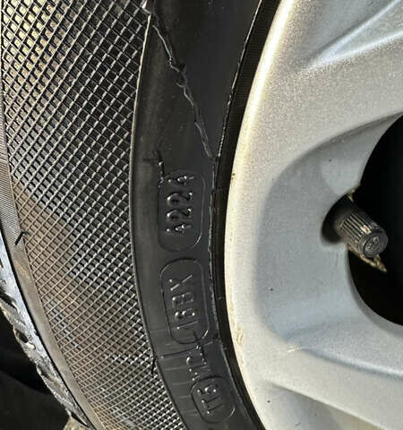 Сірий Форд Сі-Макс, об'ємом двигуна 1.6 л та пробігом 170 тис. км за 6500 $, фото 57 на Automoto.ua