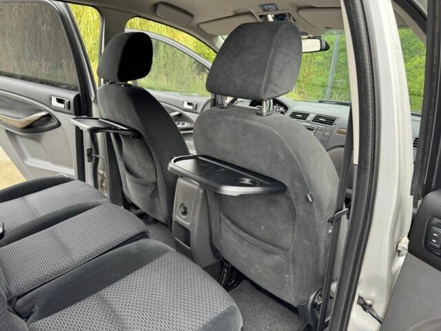 Сірий Форд Сі-Макс, об'ємом двигуна 1.8 л та пробігом 221 тис. км за 5900 $, фото 17 на Automoto.ua