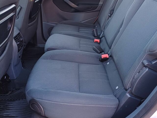 Серый Форд Си-Макс, объемом двигателя 1.6 л и пробегом 267 тыс. км за 7999 $, фото 23 на Automoto.ua