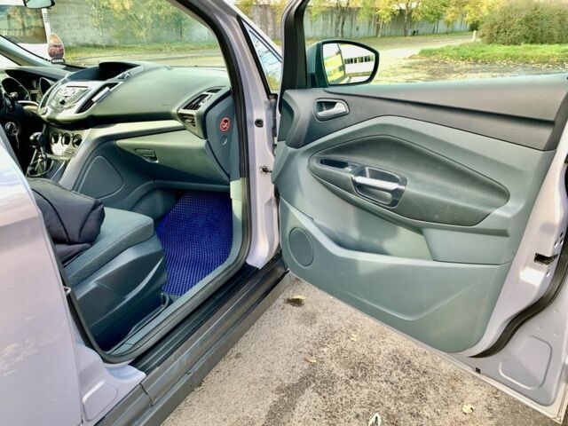 Сірий Форд Сі-Макс, об'ємом двигуна 1.6 л та пробігом 310 тис. км за 6500 $, фото 16 на Automoto.ua