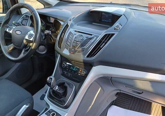 Серый Форд Си-Макс, объемом двигателя 1.6 л и пробегом 267 тыс. км за 7999 $, фото 21 на Automoto.ua