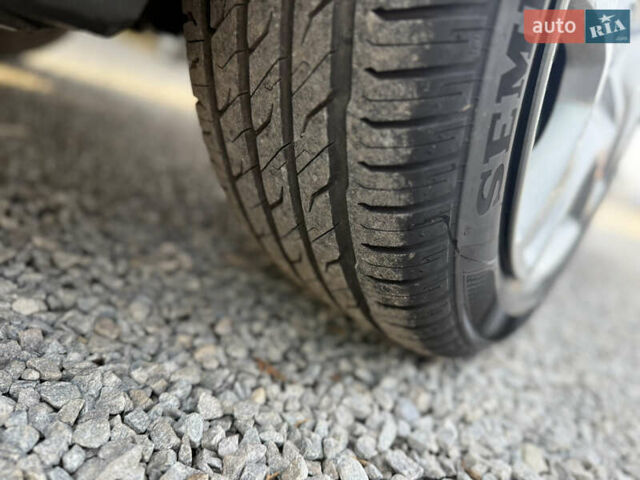 Серый Форд Си-Макс, объемом двигателя 2 л и пробегом 200 тыс. км за 6750 $, фото 22 на Automoto.ua