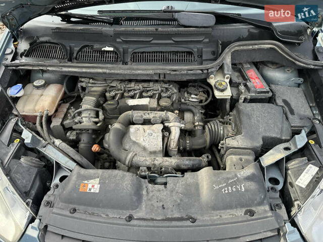 Сірий Форд Сі-Макс, об'ємом двигуна 1.6 л та пробігом 133 тис. км за 5800 $, фото 12 на Automoto.ua