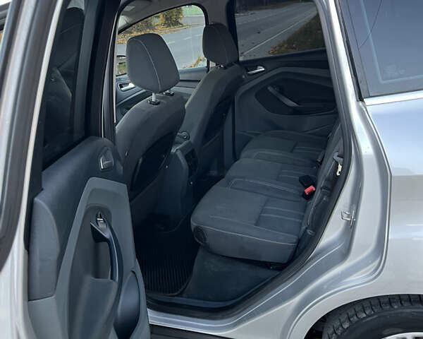 Серый Форд Си-Макс, объемом двигателя 1.56 л и пробегом 220 тыс. км за 7800 $, фото 19 на Automoto.ua