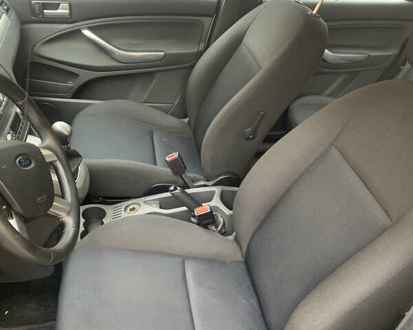 Форд Си-Макс 2010 в Киеве на Automoto.ua Серый Форд Си-Макс, объемом двигателя 1.6 л и пробегом 300 тыс. км за 5300 $, фото 6 на Automoto.ua