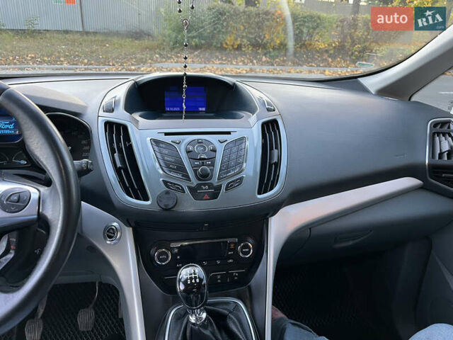 Серый Форд Си-Макс, объемом двигателя 1.56 л и пробегом 220 тыс. км за 7800 $, фото 15 на Automoto.ua