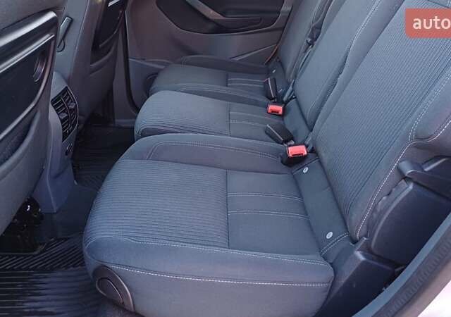 Серый Форд Си-Макс, объемом двигателя 1.6 л и пробегом 267 тыс. км за 7999 $, фото 12 на Automoto.ua